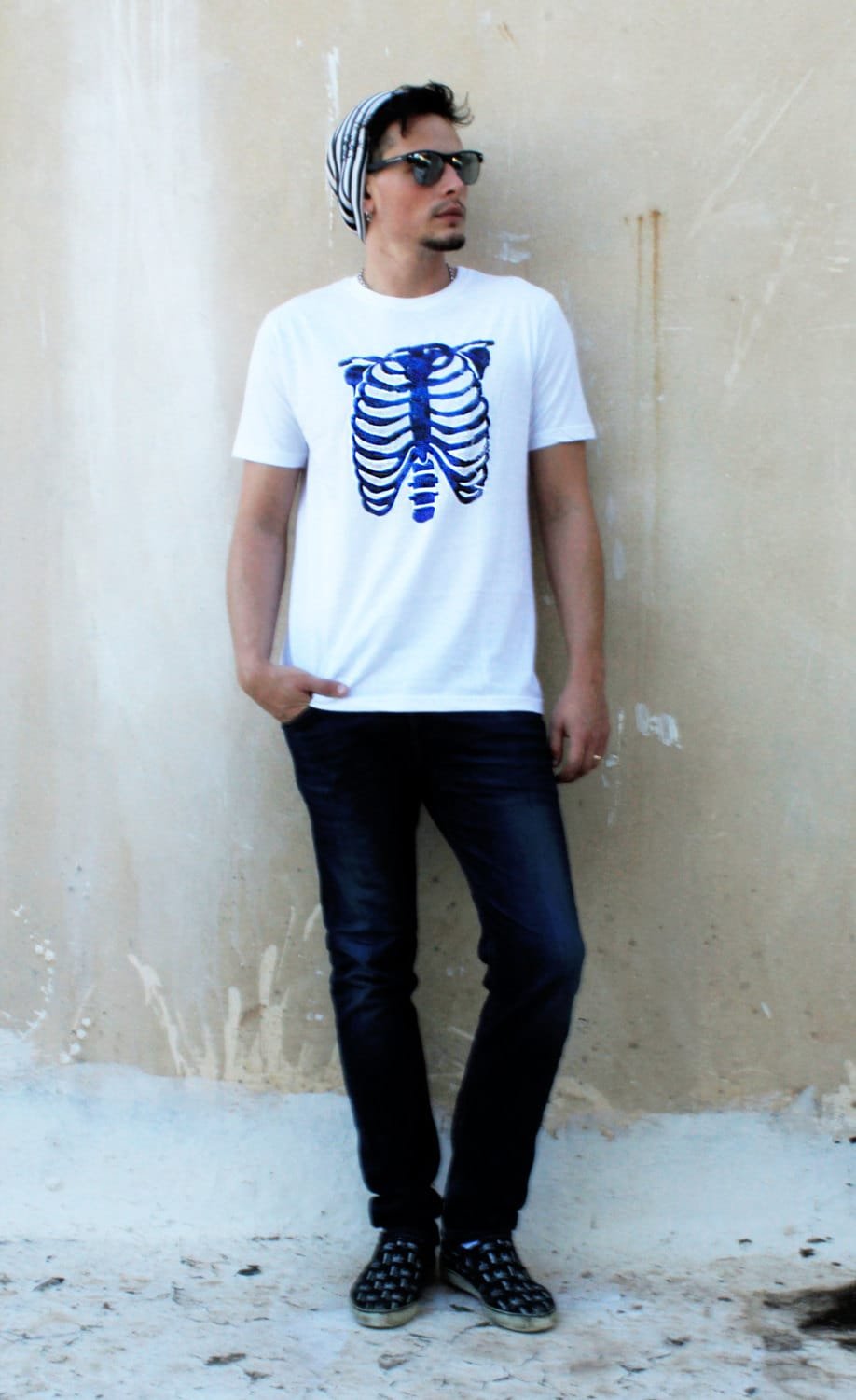 Glitter skeleton ribcage print T shirt | Unisex Black