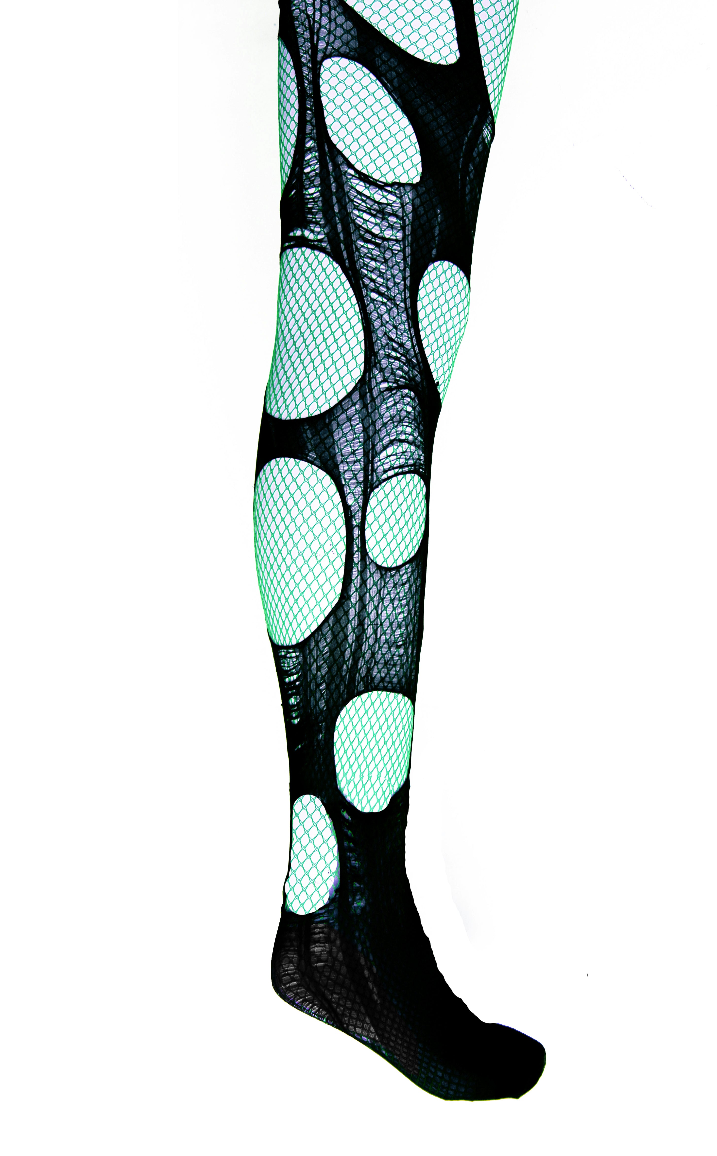 Double layered torn emerald green | Black fishnet tights – Agoraphobix