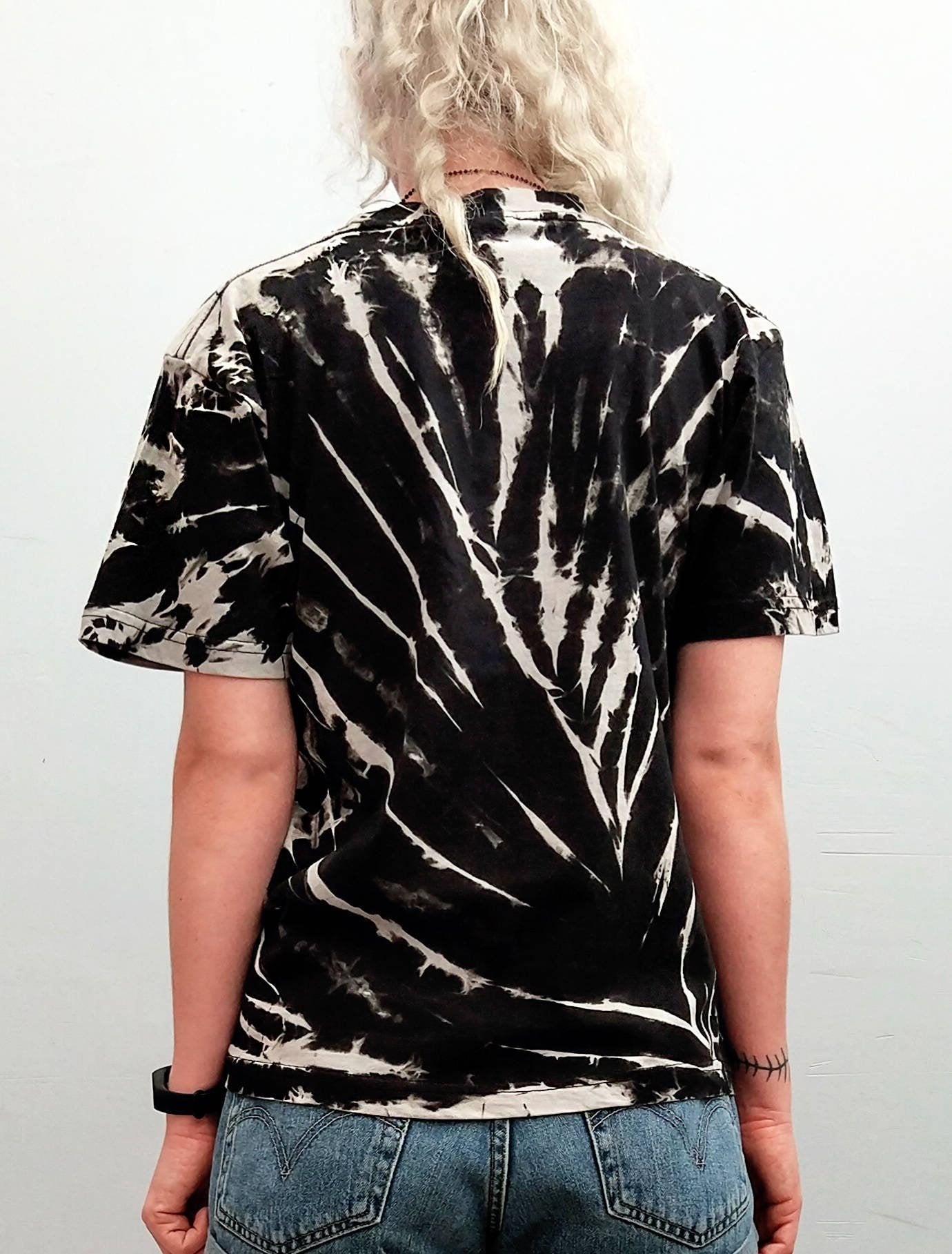 Bleached tie dye t shirt in zebra stripes | Unisex